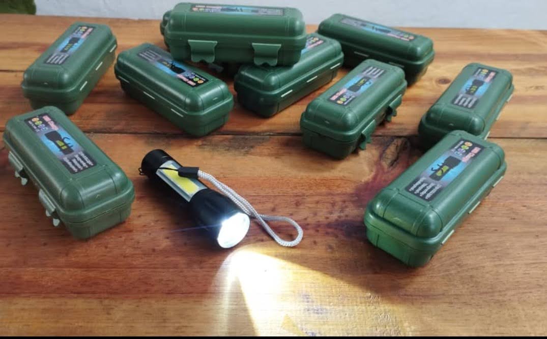 LINTERNA PLASTICA 14CM